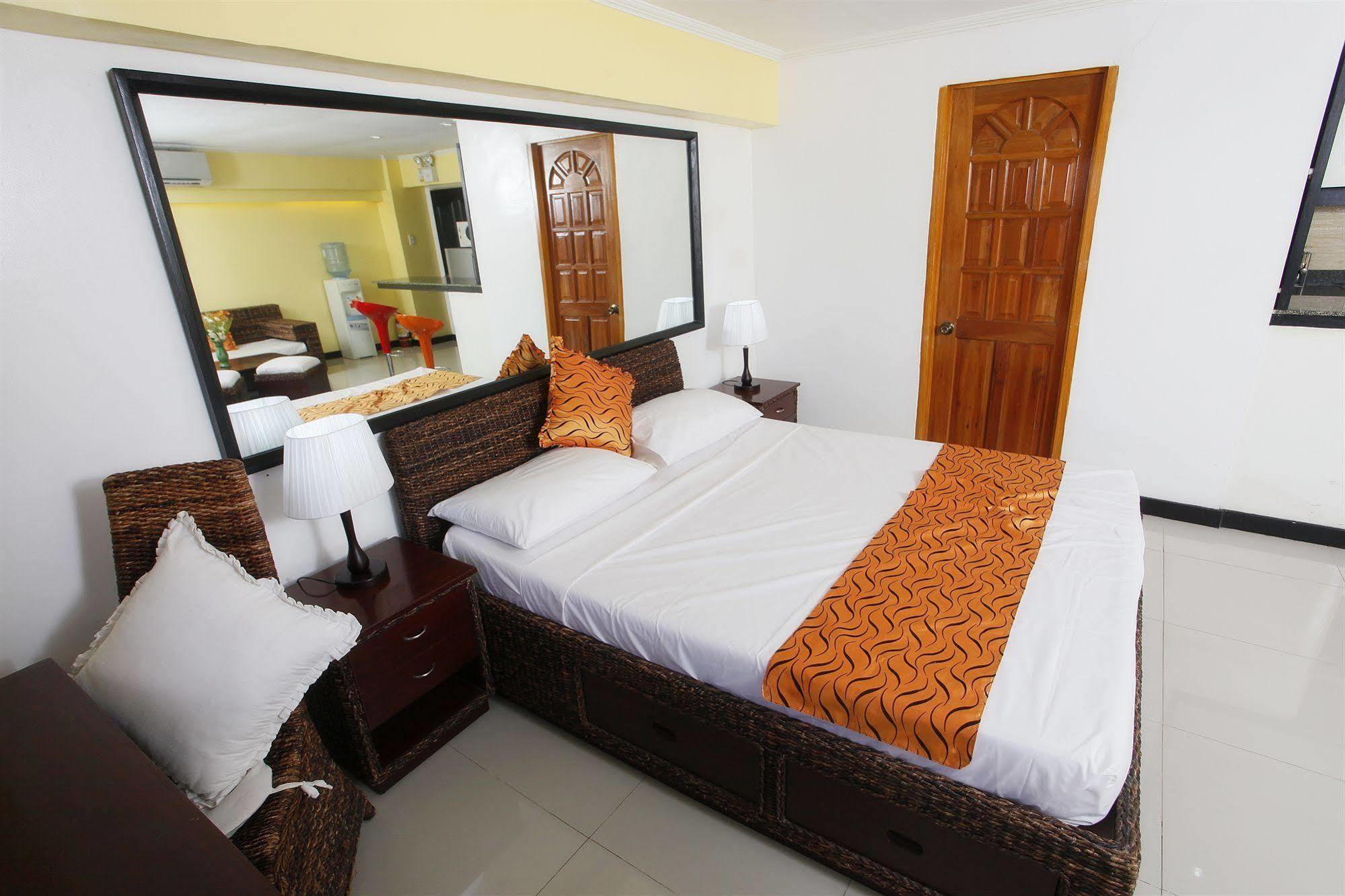 Sdr Serviced Apartments Cebu Exterior foto